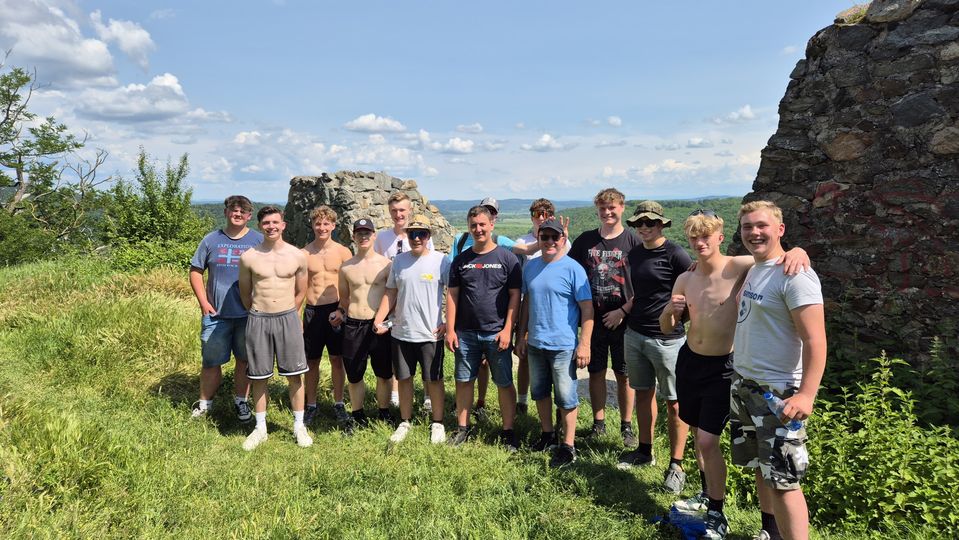 Romahaus 25 Ausflug zu Beginn.jpeg